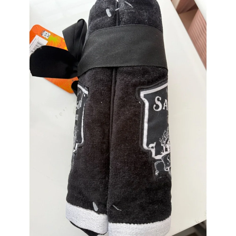 Disney Hocus Pocus Sanderson Witch Museum 2 Pack Hand Bath Kitchen Towels Black